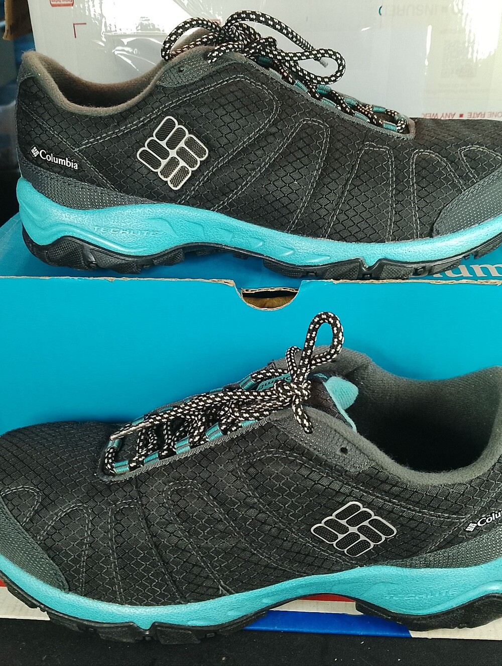 New Columbia Women’s Hiking Shoe Size 10 Firecamp Black/Blue Techlite o.b.o